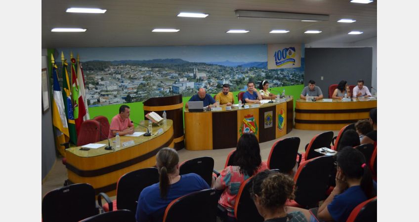 Câmara aprova Vale Feira para servidores do Executivo municipal Câmara aprova Vale Feira para servidores do Executivo municipal