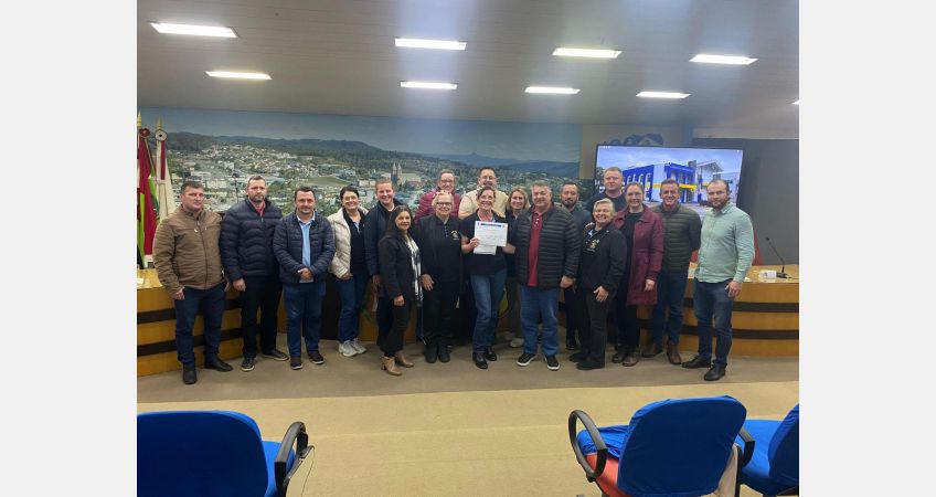 Câmara homenageia Grupo Fridas de Taió Câmara homenageia Grupo Fridas de Taió