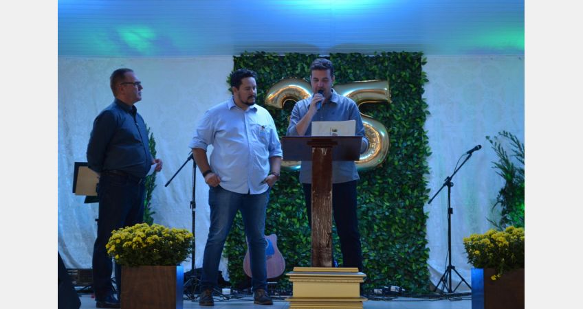 Legislativo participa de celebração de aniversário da Irmãos Menonitas Legislativo participa de celebração de aniversário da Irmãos Menonitas