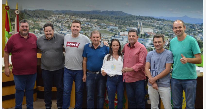 Luana Lima recebe Moção de Aplausos Luana Lima recebe Moção de Aplausos