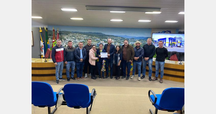 Medalhista na 23ª Olimpíada das Apaes é homenageada na Câmara Medalhista na 23ª Olimpíada das Apaes é homenageada na Câmara