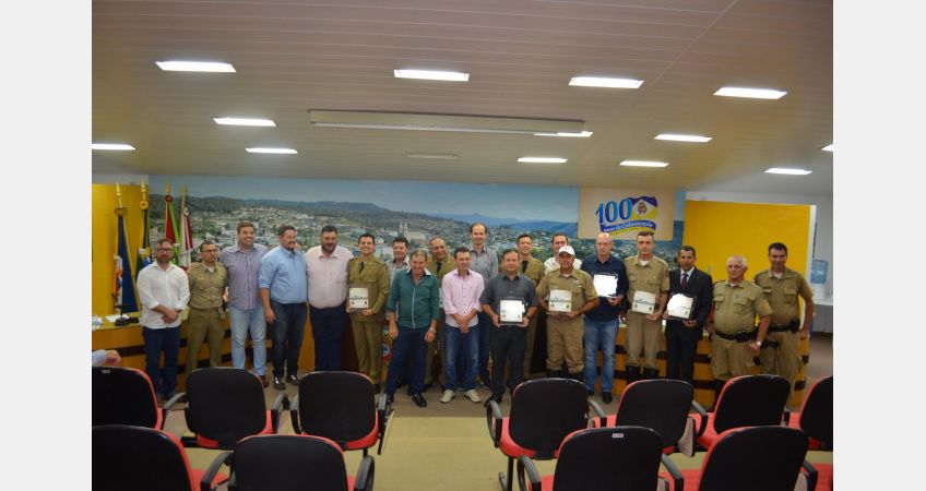 Câmara homenageia PMRv pelos 10 anos do Posto 23 em Taió Câmara homenageia PMRv pelos 10 anos do Posto 23 em Taió