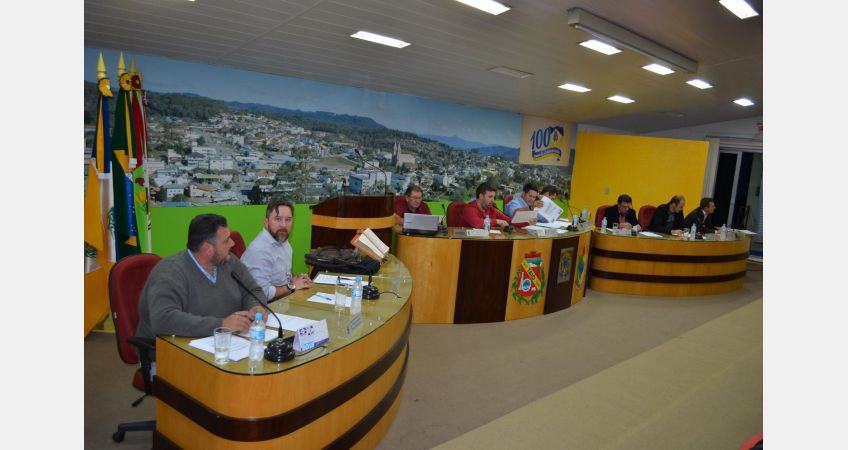 Vereadores de Taió declaram apoio aos caminhoneiros Vereadores de Taió declaram apoio aos caminhoneiros