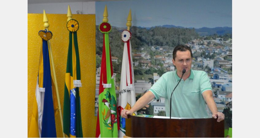 Peixinho comemora recursos para rua no Seminário Peixinho comemora recursos para rua no Seminário