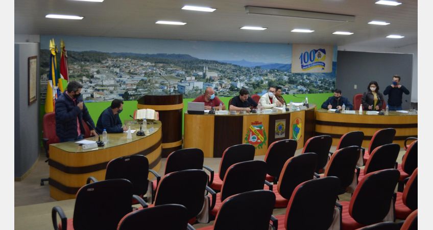 Projeto que autoriza financiamento é aprovado Projeto que autoriza financiamento é aprovado