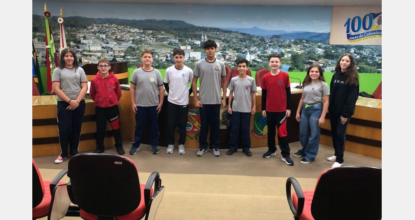 Vereadores estudantis realizam terceira sessão em Taió Vereadores estudantis realizam terceira sessão em Taió