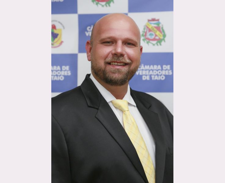 RICARDO OENNING (KAKAI) RICARDO OENNING (KAKAI)